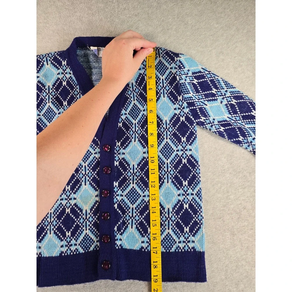 Vintage 70s Girls Blue Purple Argyle Knit Button Front Cardigan Sweater Medium
